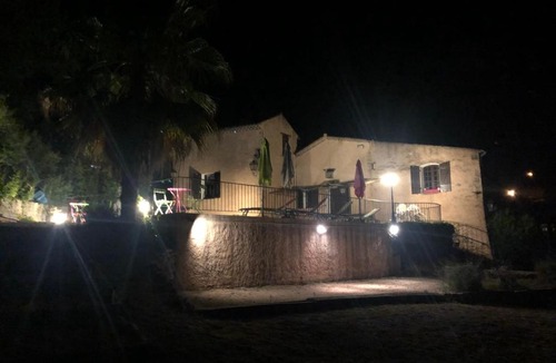 Vins-sur-Caramy Bed & Breakfast | Moulin à huile chambre d’hôtes