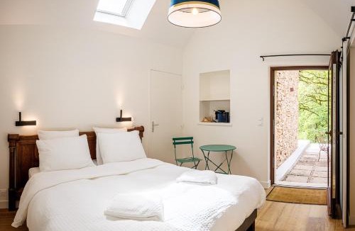 Perassay Bed & Breakfast | Moulin de Retord, côté étang - Chambres d'hôtes