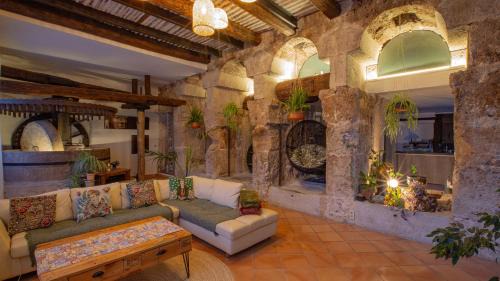 Les Arcs-sur-Argens Bed & Breakfast | Moulin Lombard B&B Chambre et table d Hôtes Massages & Bien-être