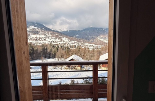 Sallanches Ski Chalet | Mountain chalet overlooking Cordon near Combloux, Megeve and Chamonix