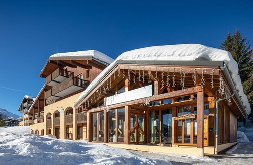 Doucy-Combelouviere Apartment | Mountain Family Stay in Doucy Village