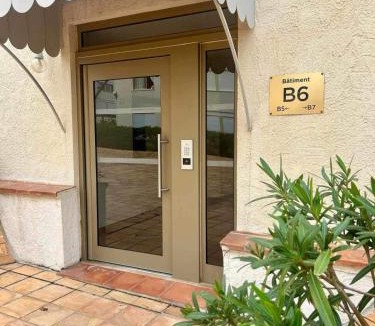 Saint-Tropez Apartment | My home