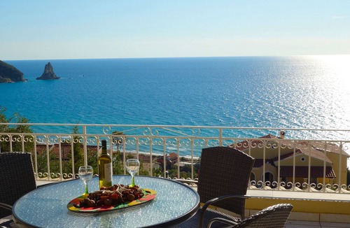 Agios Gordios Apartment | Natalia Loft Apartment C with panoramic sea views of Agios Gordios bay