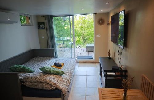 Artigues Apartment | Nature stopover in green Provence