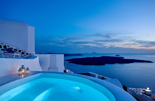 Fira Villa | Nautilus,3 bedroom character villa with outdoors jacuzzi and fantastic sea views