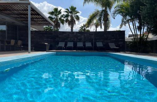 El Duque Villa | New 5-bedroom Villa Del Duque Beach