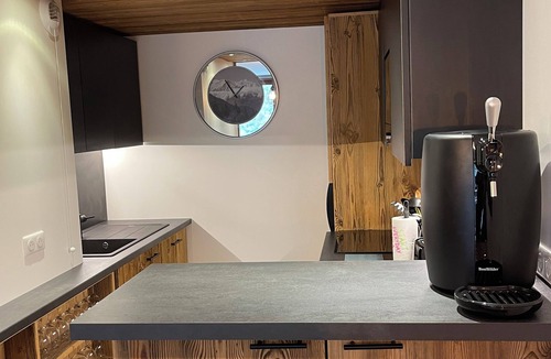 Le Corbier Apartment | New Le Corbier for 10 p. Renovated top-of-the-range 4bed/2bath/2wc/slope frontage