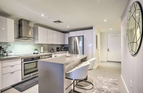 Town Square Condo | New Luxe Miami Condo in the Arts & Entertainment District