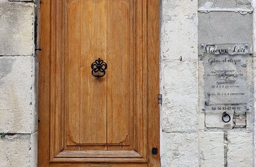 Bourg-Saint-Andeol Apartment | New stopover gîte in southern Ardèche in a character village