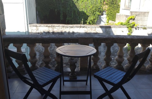 Bourg-Saint-Andeol Apartment | New stopover gîte in southern Ardèche in a character village