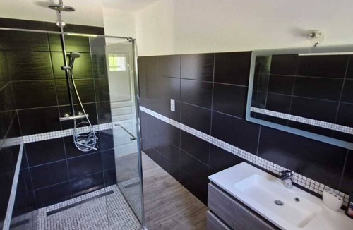 Aubres Apartment | New: Type 2 apartment in South Drôme Provençale