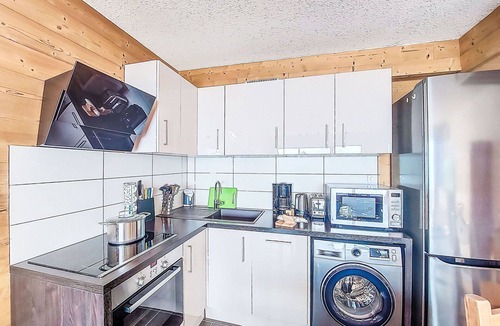 La Toussuire Apartment | Nice apartment for 6 guests with WIFI, TV and balcony
