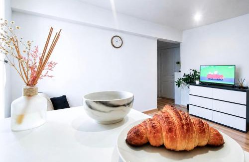 Romans-sur-Isere Apartment | Nid douillet au cœur de Romans