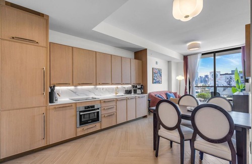 Wynwood Art District Apartment | NoMad Wynwood 1 Bedroom King Rooftop Pool & Bar