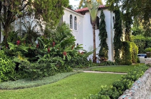 Northeast Coconut Grove House | North Grove Home - World Cup available