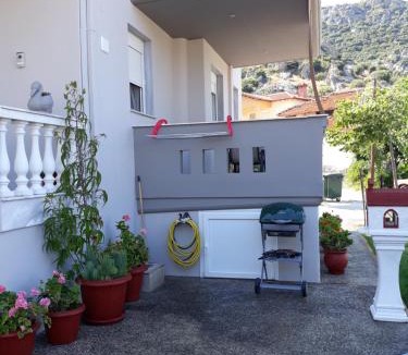 Sithonia Apartment | Nymfes House.