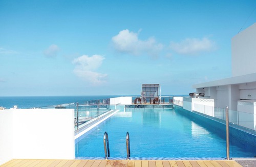 Farukolhufushi Island Apartment | Ocean Art Escape- 2 bedroom apartment with pool and gym