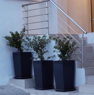 Plomari Apartment | Ocean View Studios and Luxury Rooms