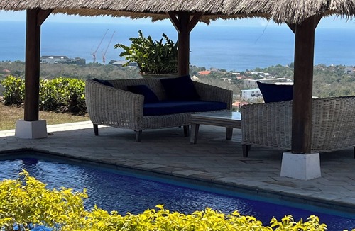 Uluwatu Villa | OCEAN VIEW VILLA 180 Degrees right in the heart of Uluwatu area & beach.