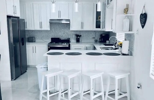 Ocho Rios House | Ochi Modern Boho Villa - Seaside Escape