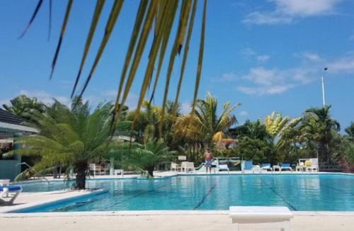 St. Ann's Bay Villa | OCHO RIOS, BEACH/POOL, FULLY A/C, GATED 24hr Security, SLEEP 6