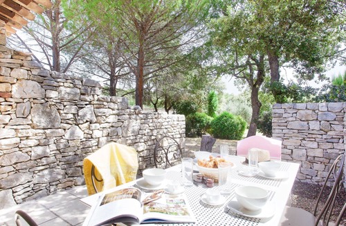 Gordes House | Odalys Référence La Bastide des Chênes by Interhome