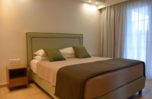 Lakones Hotel | Odysseus Hotel