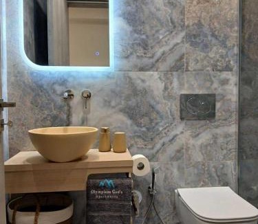 Alikanas Apartment | Olympian Gods apartments