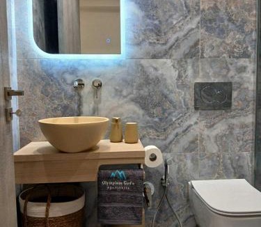 Alikanas Apartment | Olympian Gods apartments