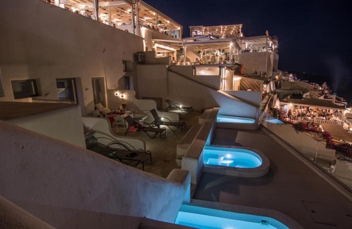Fira House | On the Cliff Suites