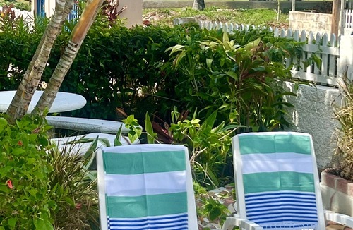 Silver Sands House | ONE RHYTHM VILLA - Steps to the BEACH - CHEF Included - Caribbean Sea Views