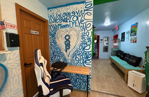 Midtown Hostel | OQP Hostel Miami