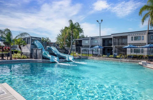 West Kissimmee Resort | Orbit One Vacation Villas by Coolvacay