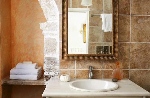 idhra Hotel | Orloff Boutique Hotel