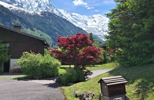 Les Praz-de-Chamonix Ski Chalet | Our family chalet in the heart of the Alps