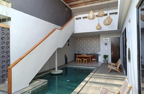 Ketewel Hotel | Padinis Villa & Coffee
