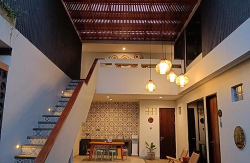 Ketewel Hotel | Padinis Villa & Coffee