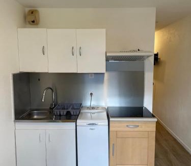 Cluses Apartment | Paisible studio fonctionnel