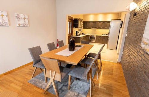 Kalambaka House | Palazzo di Meteora - Modern House in Centro - 3BD