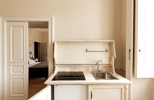 Pianomarotta Apartment | Palazzo Vittoli- Iside