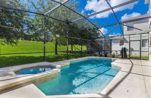 Legacy Park House | Palm Breeze: Private Pool/Spa & 24/7 Support!
