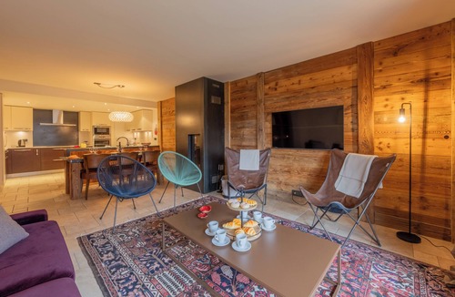 Les Praz-de-Chamonix Apartment | Panorama Mont-Blanc 2BR w/Views, Walk to Flégère Lift, Chamonix, France