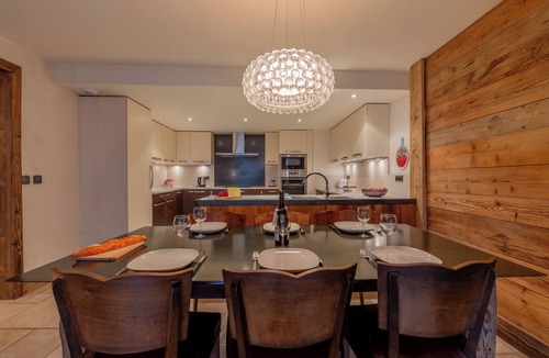 Les Praz-de-Chamonix Apartment | Panorama Mont-Blanc 2BR w/Views, Walk to Flégère Lift, Chamonix, France