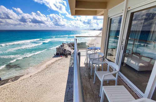 Punta Cancun Apartment | Panoramic Beachfront Suite w/Breathtaking Ocean View & Top Location