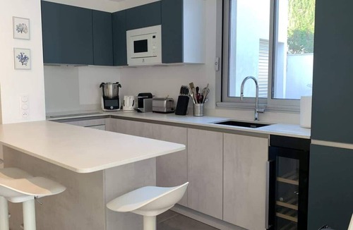 Les Issambres Apartment | Panoramic sea view/Swimming pool/Close to beach and town centre