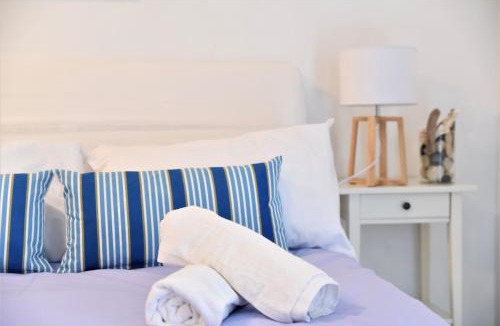 Tavernes Bed & Breakfast | PantaiaHomes - My Little Garden - Piscine - Vue panoramique