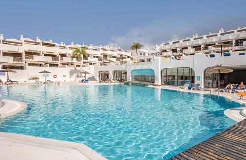 Playa Paraiso Apartment | Paradise Beach – Sea Views, BBQ Terrace, Pool & Pool Bar