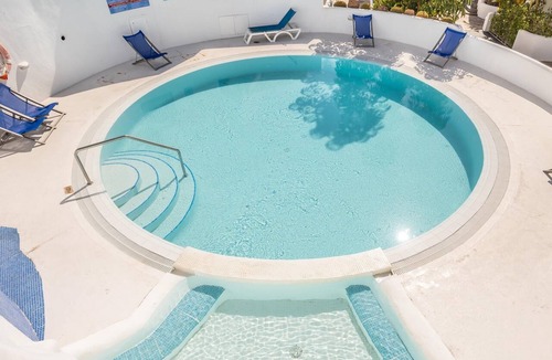 Playa Paraiso Apartment | Paradise Beach – Sea Views, BBQ Terrace, Pool & Pool Bar