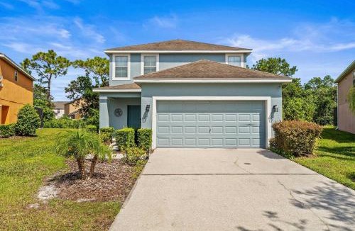 Veranda Palms House | Paradise Falls Stay for 13