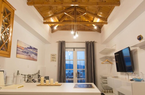 idhra Apartment | Paradiso view